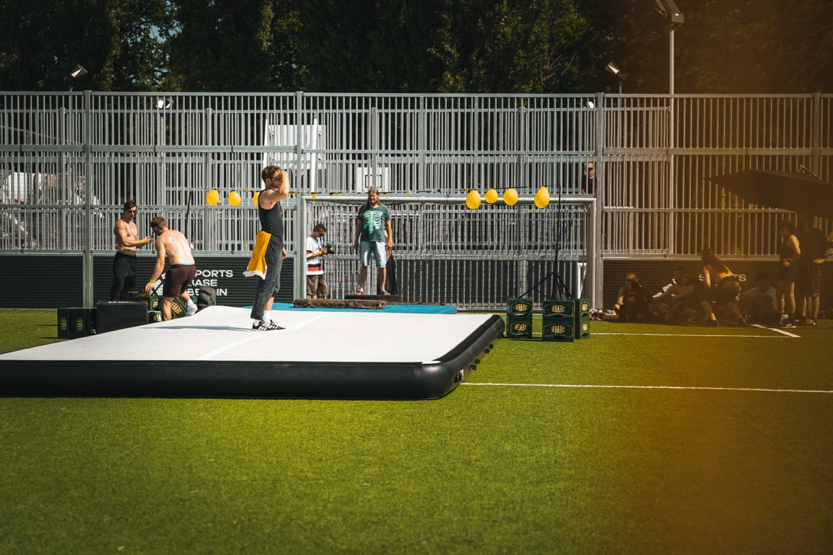 Parkour athlete performing at STR!DE Berlin 2025